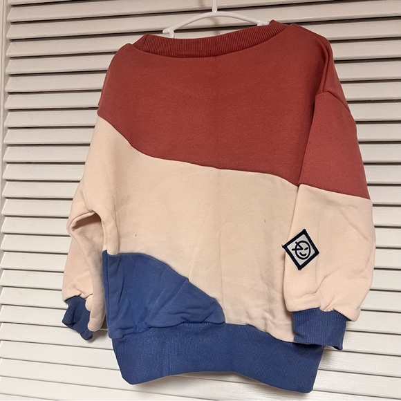 Wynken Wave Sweatshirt Size 3Y
NWT! - Picture 9 of 11